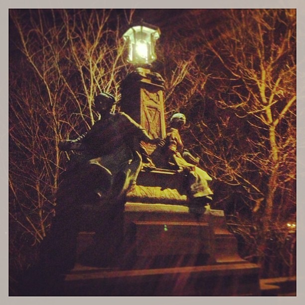 January 1, 2013 (10:59 pm)