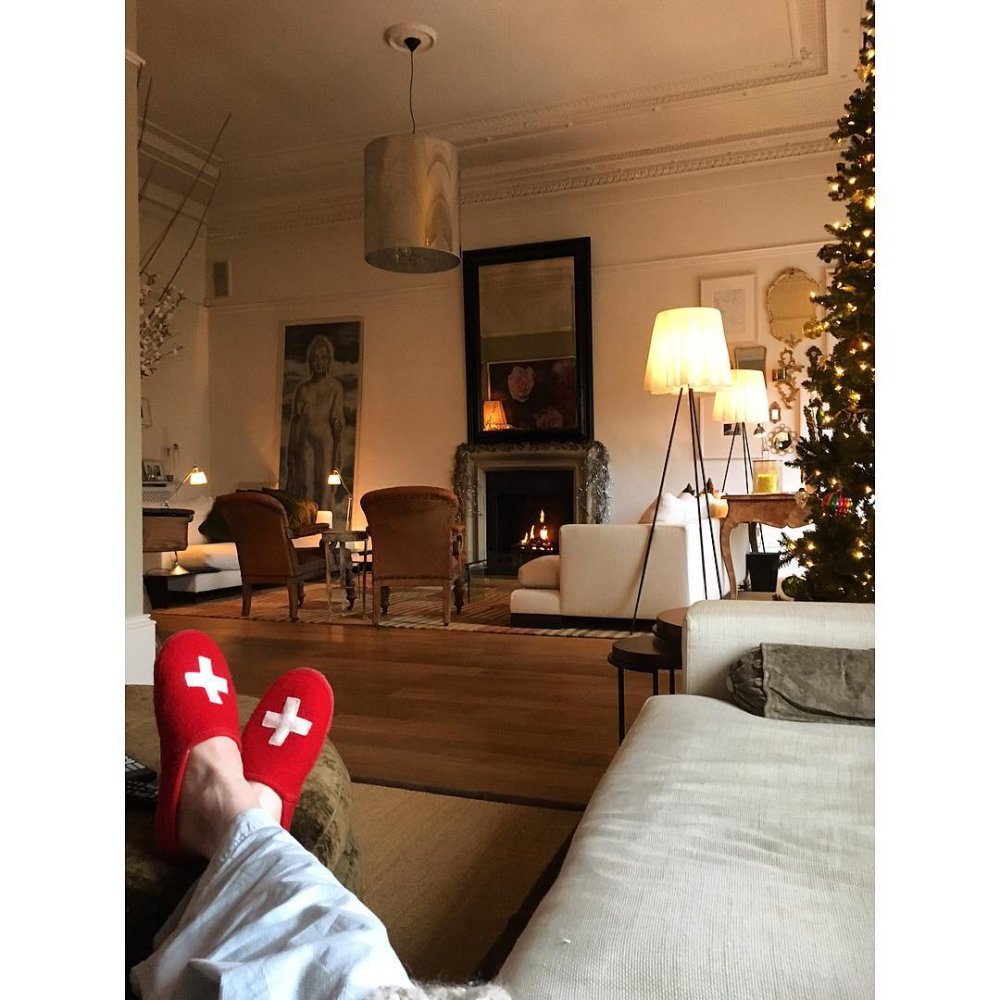 Just me the fire and Lemsip #notmoving #lovescotland ??