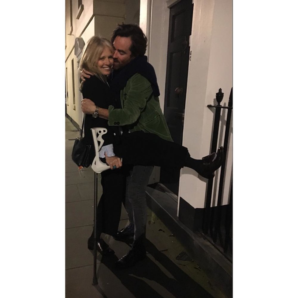 Legless! @kellycooperbarr ❤️