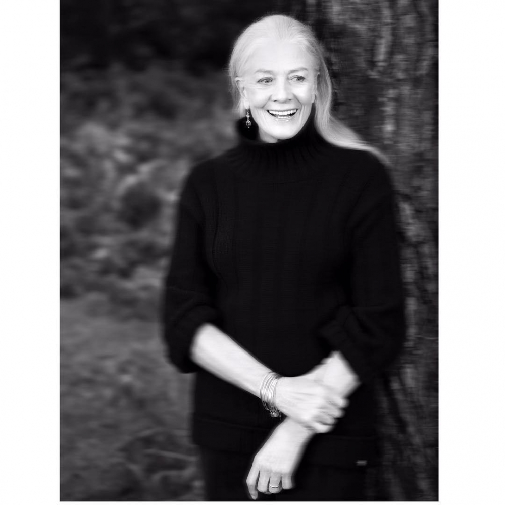 Happy 80th Vanessa… a pleasure to work with! ????????❤