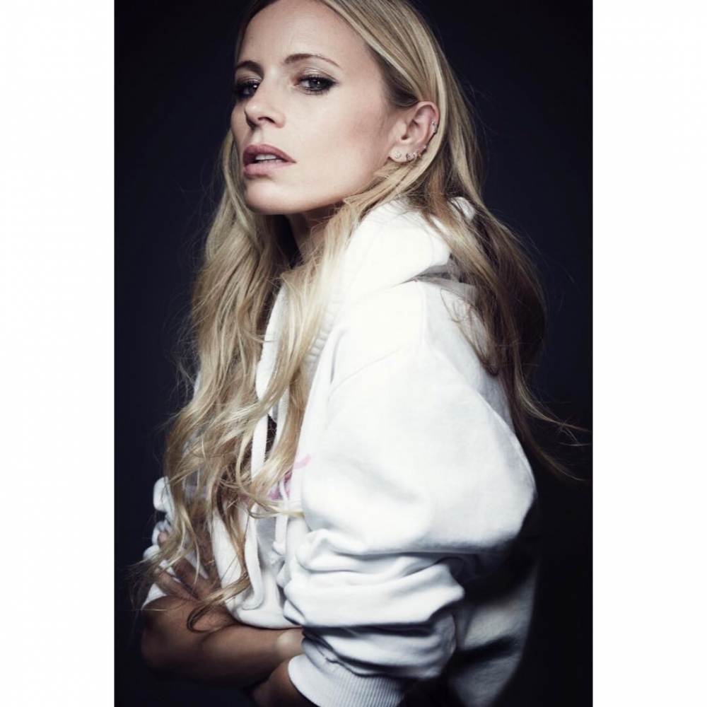 Laura 4 Loquet.. turned up like this at the end of a shoot I was doing! 15 mins later ???? @loquetlondon @laurabaileylondon