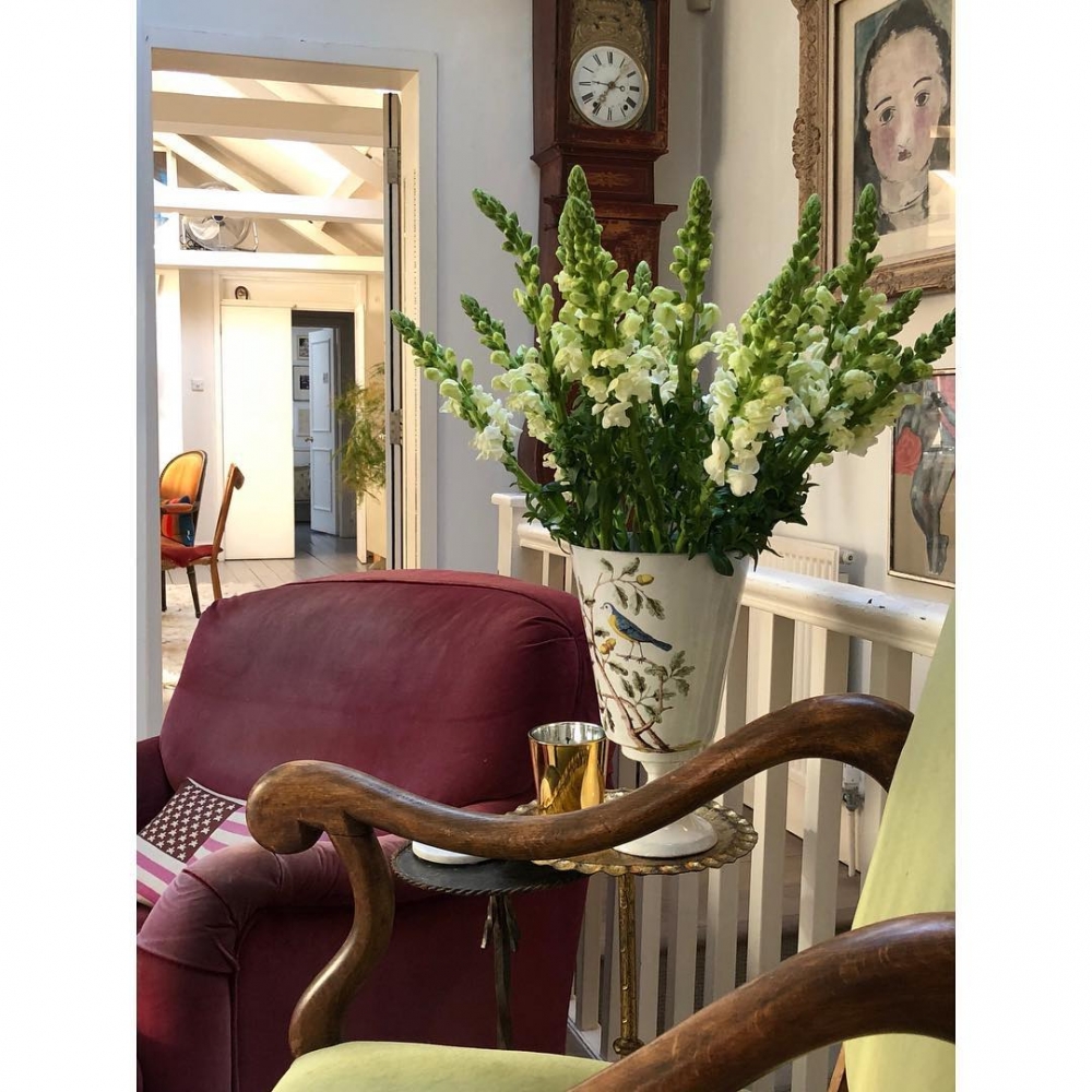 ?? 4 the beautiful ? you thoughtful girl ❤️@carohick1974 the vase ain’t too shabby either, ?? @felix_cooper